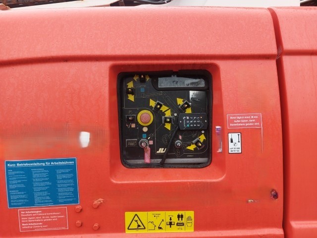 Sold - Articulated Boom Lift - View 3